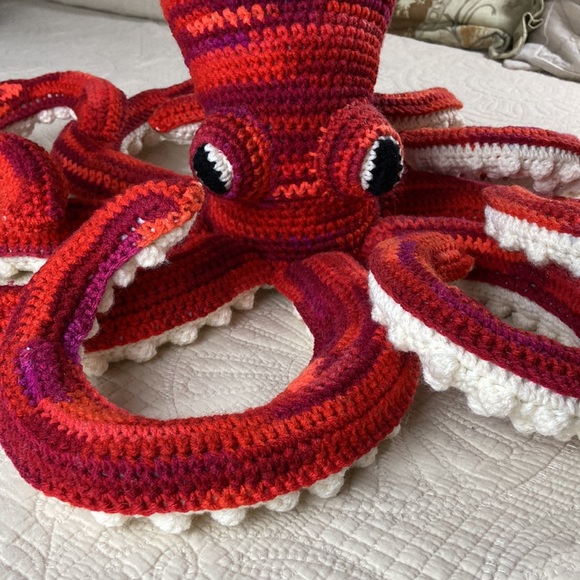 Hand Crafted Crochet Red Octopus Plush Stuffed Animal Toy Realistic New 20” - Picture 6 of 13